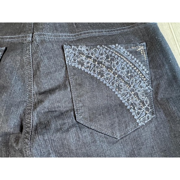 Gloria Vanderbilt Capri Pants Womens 10 Blue Jordyn Embroidered Pockets Mid Rise - Picture 2 of 16